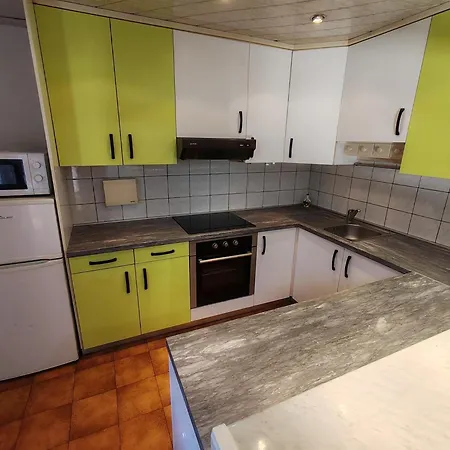 Apartment Preseren *