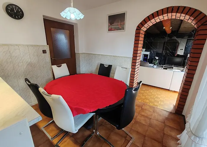 Apartment Preseren *